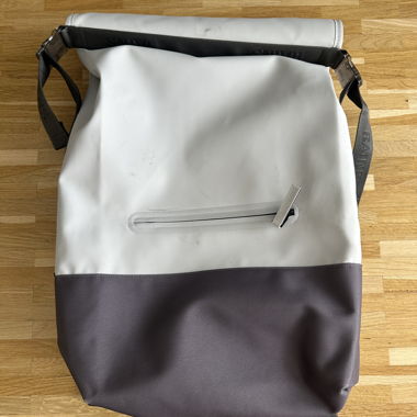 Zaino Rolltop Rains Grigio 