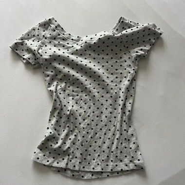 T-Shirt gepunktet