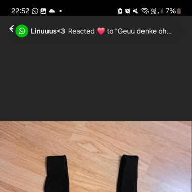 Schwarzes Top