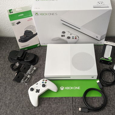 Xbox One S 1TB Konsole, Top Zustand, Inkl. Zubehör