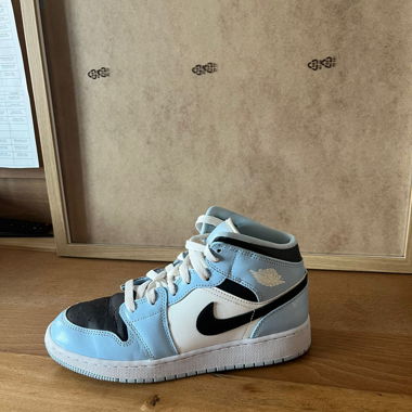 jordan blu