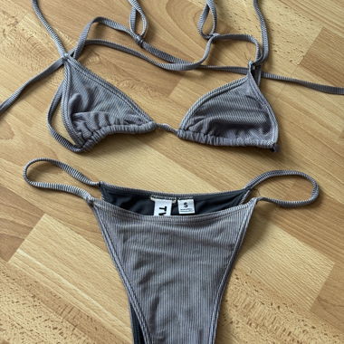Bikini rayé gris