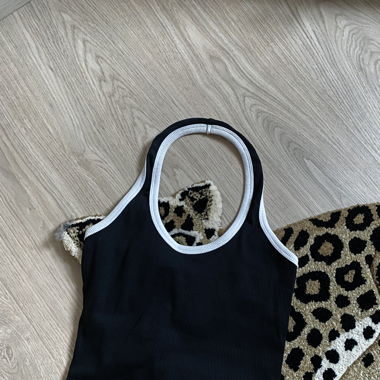 Neck top