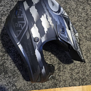 Casco Troy Lee Designs
