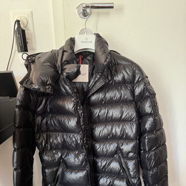 Moncler Daunenjacke 
