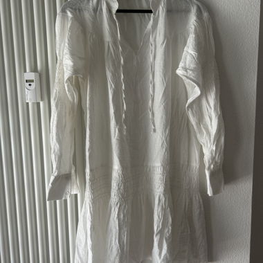 Weisses Hemdkleid, 100% Viskose
