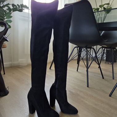 Bottes noires hautes (overknee)