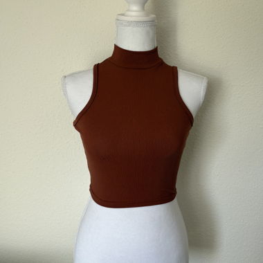 Top crop canotta a coste color rosso ocra - S/M