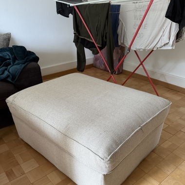 Grau Sofa mit Stauraum