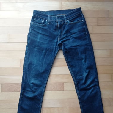 Jeans en denim bleu foncé