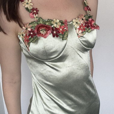Abito satin verde fiorito