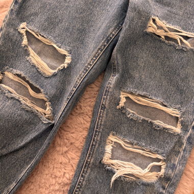 Distressed Pull&Bear Jeans