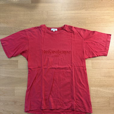 Yves Saint Laurent T-Shirt