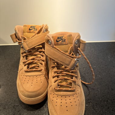 Nike Air Force 1