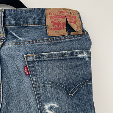 Jeans Levi’s 511 da uomo con strappi