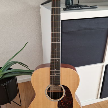 Nuova chitarra folk (C.F. Martin & Co ) incl. custodia