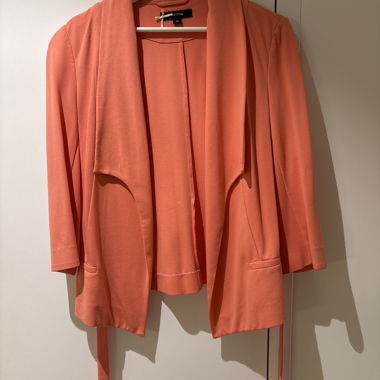 Veste blazer corail avec ruban à nouer