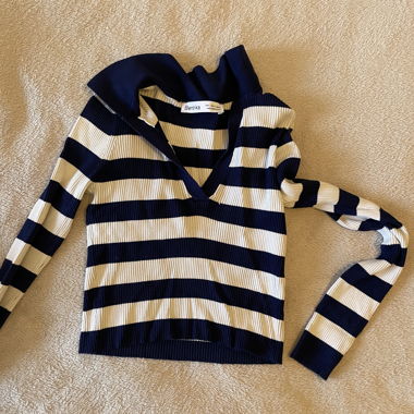 Pull en maille rayé Bershka