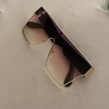 Sonnenbrille