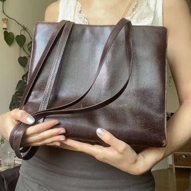 Brown leather tote bag crossbody