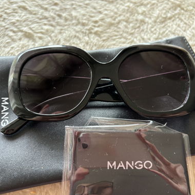 Mango Brille schwarz