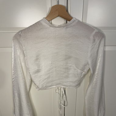 Rückenfreis Satintop mit Crisscross