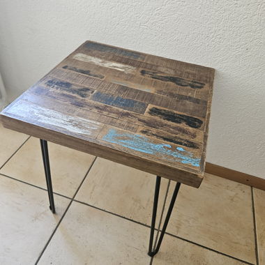 Tavolino da appoggio in legno