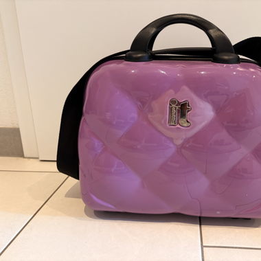 Hardside Vanity Case – Pastel Lavender