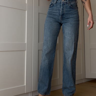 Straight leg Jeans