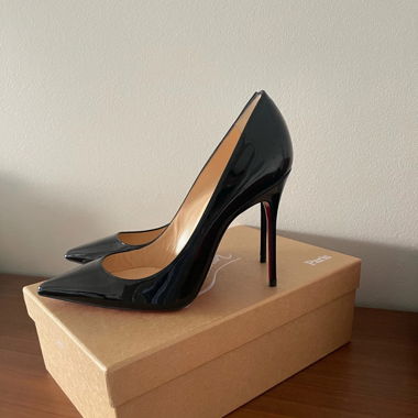 Louboutin Kate Pumps schwarze Lack-High-Heels Grösse 38