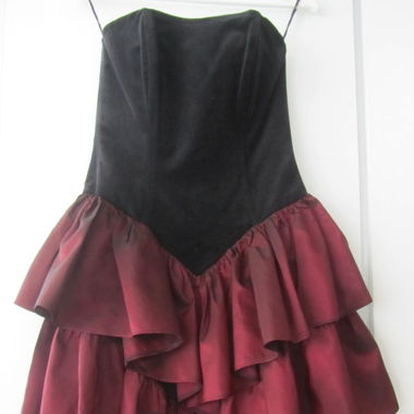 Robe de soirée bustier à volants, originale des années 80