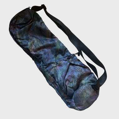 Lululemon: yoga mat bag