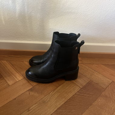 Bottines Tommy Hilfiger noires en cuir