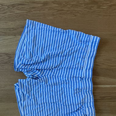 Blaue gestreifte Pyjama Hose