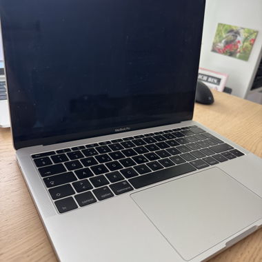 MacBook Pro 13” (2016, Two Thunderbolt 3 Ports)
