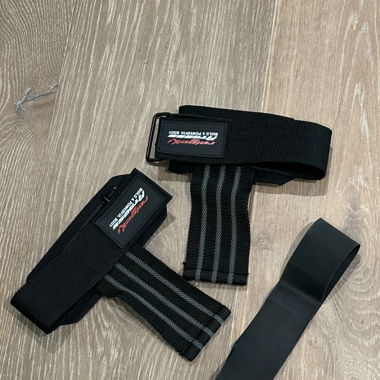 Lifting Straps and Resistance Band in Black