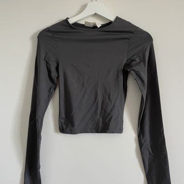 Long-sleeve top