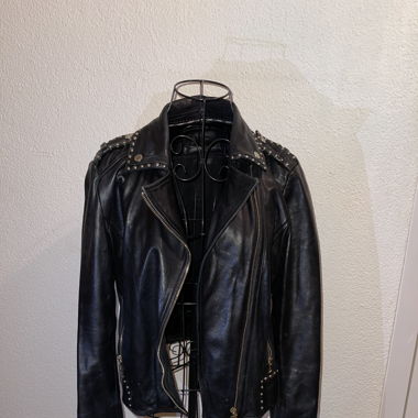 Leder Jacke mit Nieten 