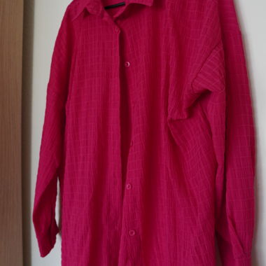 Pink shirt and trousers set – Size M