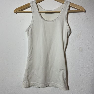 Top vintage avec bordure de pierres scintillantes