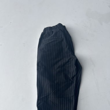 Pantalon noir et blanc 