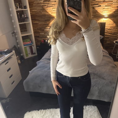 Jeans svasati a vita media