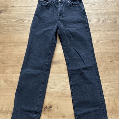 Black Jeans