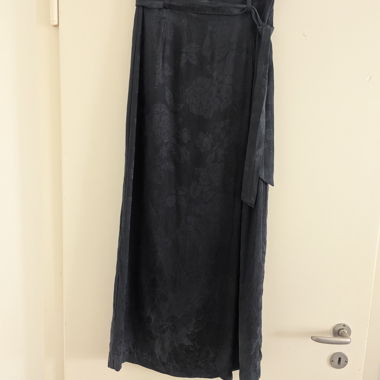 Vintage silk skirt dark grey floral globe