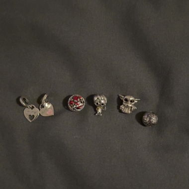 Diversi charm Pandora originali