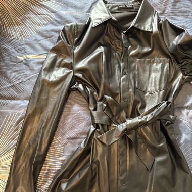 Chemise (robe) noir