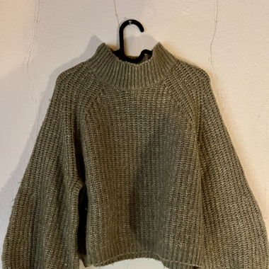 knitted sweater