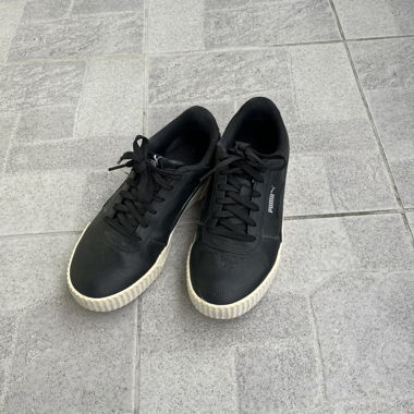 Black Puma Sneakers