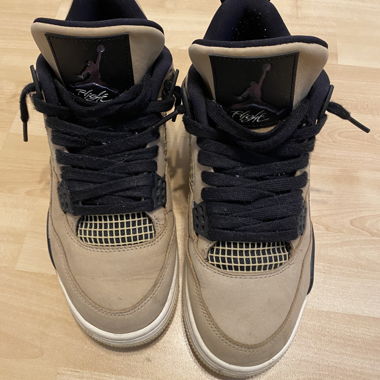 Jordan 4 Retro Fossil
