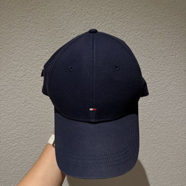 Blue Tommy Hilfiger cap